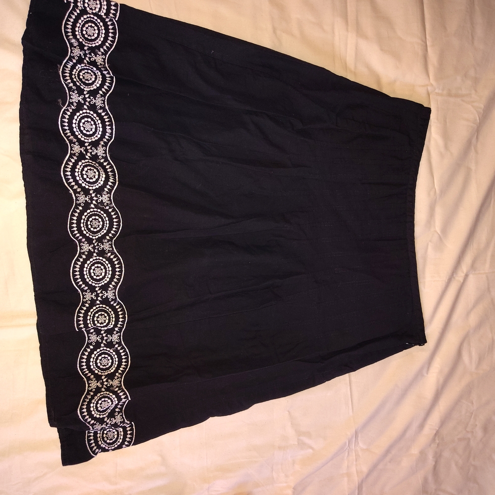 Elegant Black Skirt with White Embroidery